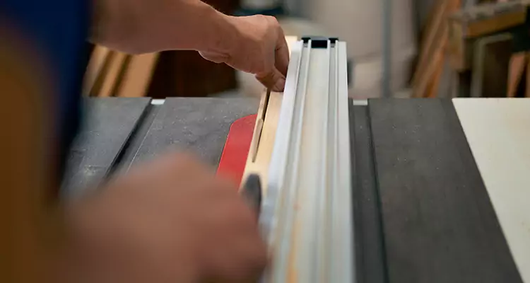 Bifold Door Seal Repair in Oviedo, FL