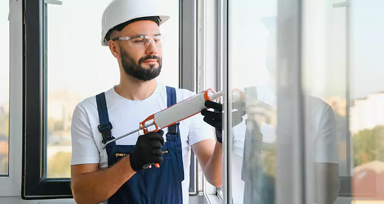 Retractable Screens Repair for Patio in Oviedo, FL