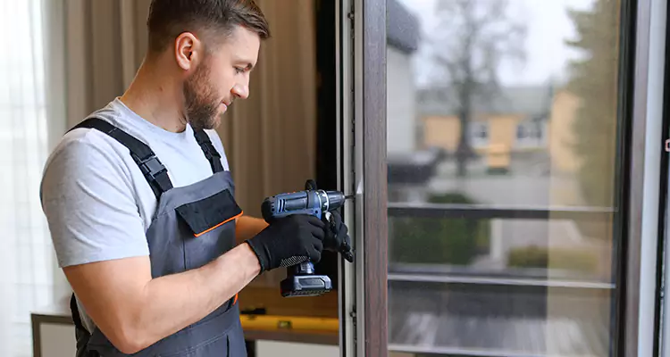 Sliding Screen Door Handle Repair in Oviedo, FL
