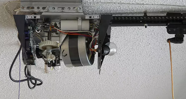 Garage Door Motor Replacement in Oviedo, FL
