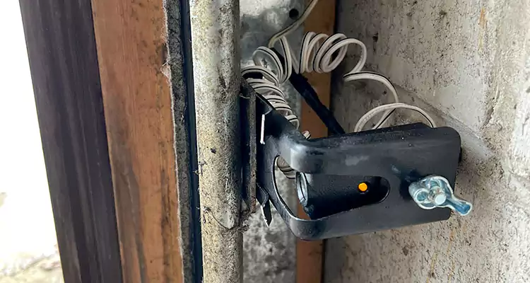 Fix Broken Garage Door Sensor in Oviedo, FL