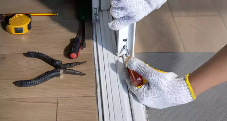 Closet Sliding Door Track Repair in Oviedo, FL