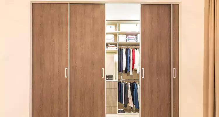 Sliding Closet Wardrobe Repairs in Oviedo, FL